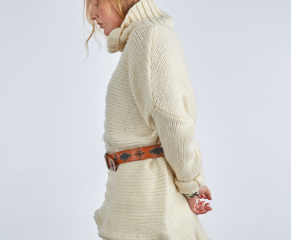 Belt 09: Cowboy Core. Black stingray insets & compass studding on light brown leather.