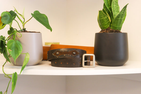 Vintage Studio Belt 128. Dark brown leather with suede insets. Size 32 only.