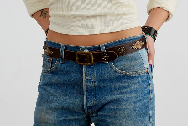 Style 006: Stingray insets and tiger's eye on an Espresso leather belt